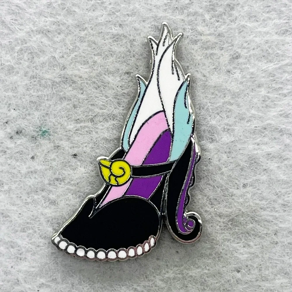 🔮 5/$25 Disney Villains The Little Mermaid Ursula High Heels Pin